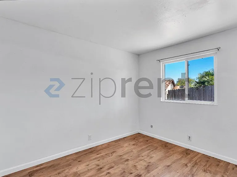 175 Mills Ln — Photo 19