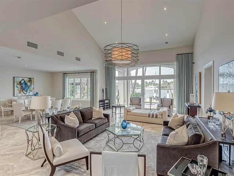 1313 E Lake Dr — Photo 20