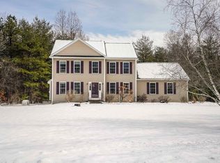 5 Berlang Rd, Londonderry, NH 03053