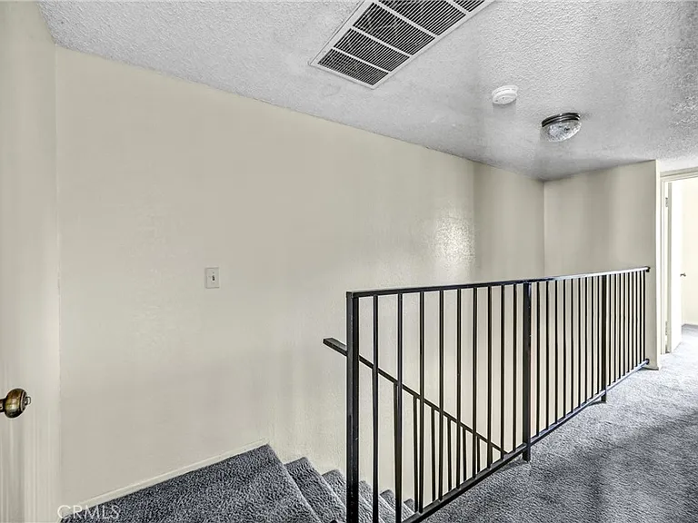 1836 N Allen Ave — Photo 17