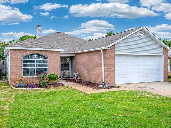 4th image of 784 Pearl Sand Dr