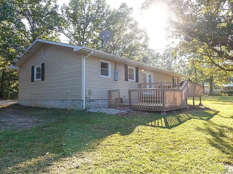 22915 Daisy Rd — Photo 26