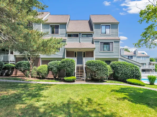 3 Oakwood Avenue APT B6, Norwalk, CT 06850