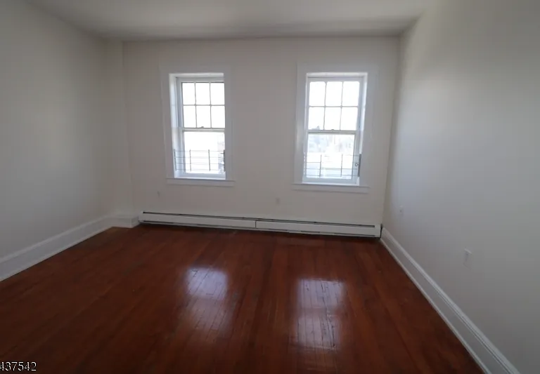 160-164 New York Ave #3 — Photo 15