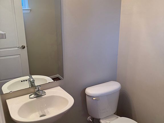 Downstairs guest bathroom