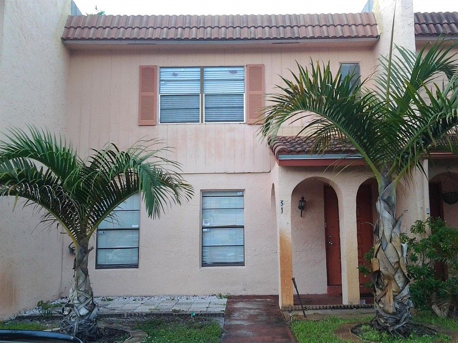 1st image of 51 Madrid Ln