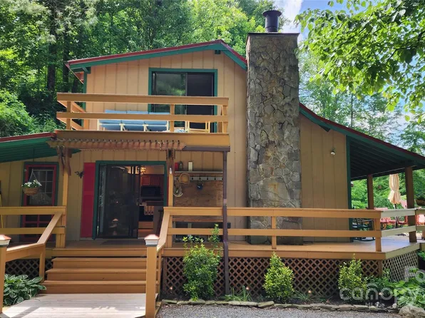 452 Seay Mountain Rd, Waynesville, NC 28785