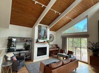24 Humboldt Ct, Pacifica, CA 94044