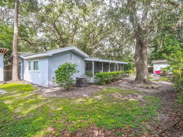 112 Riverview Dr, Saint Simons Island, GA 31522
