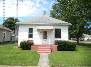 102 S Central Ave, Ladd, IL 61329