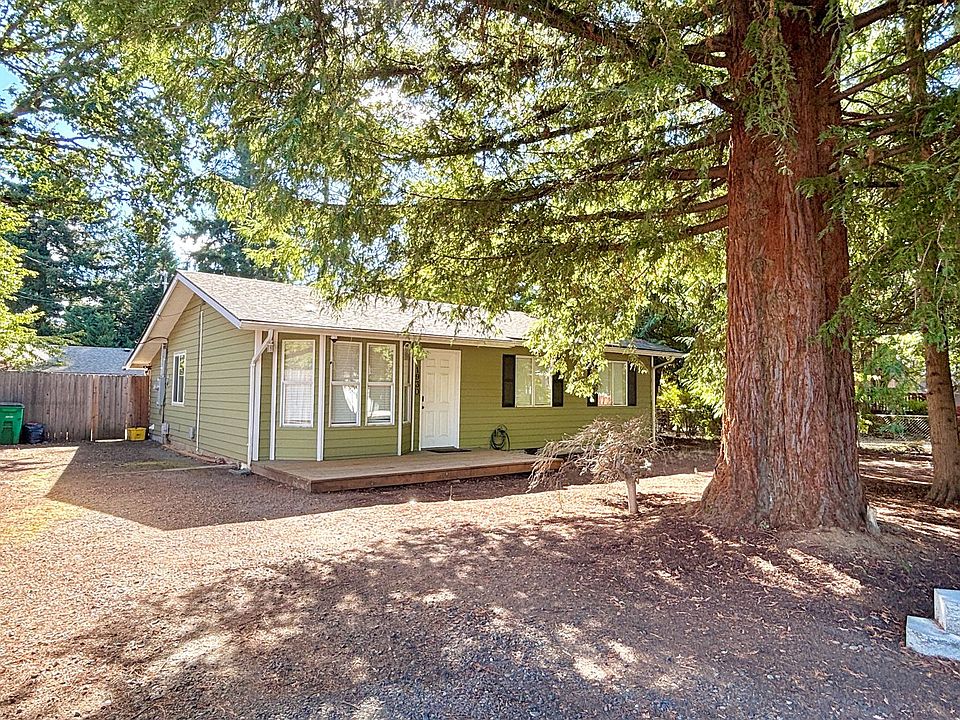 1st image of 1930 SE 147th Ave