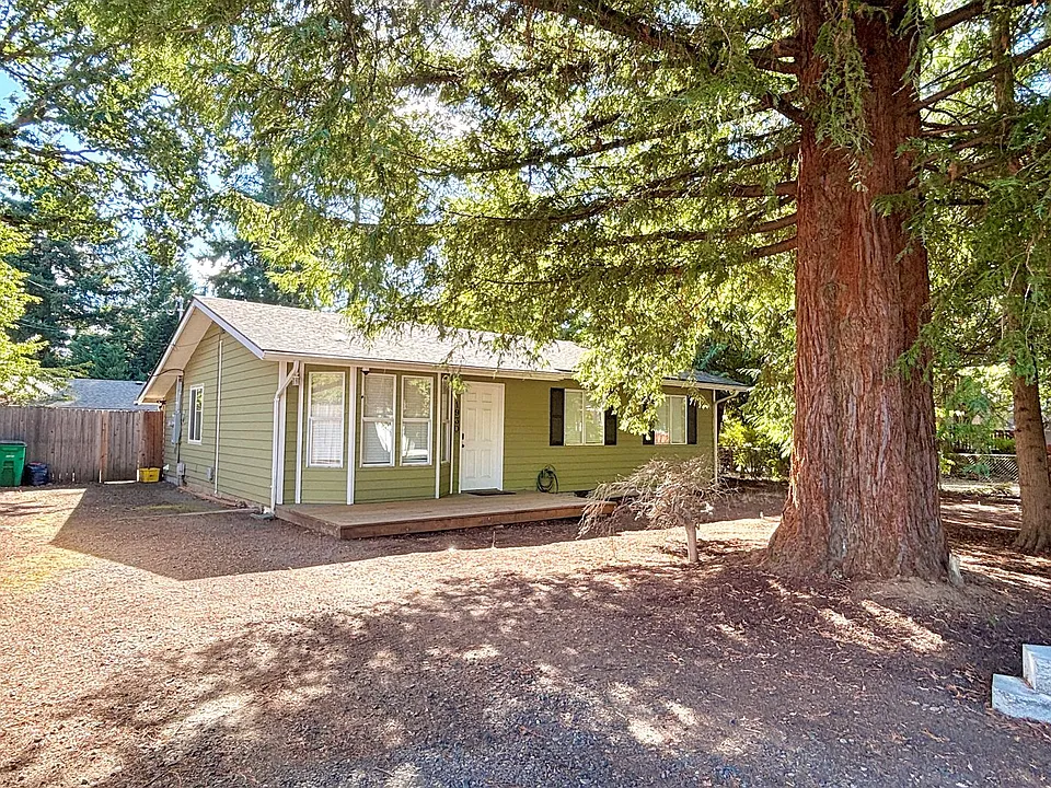 1930 SE 147th Ave