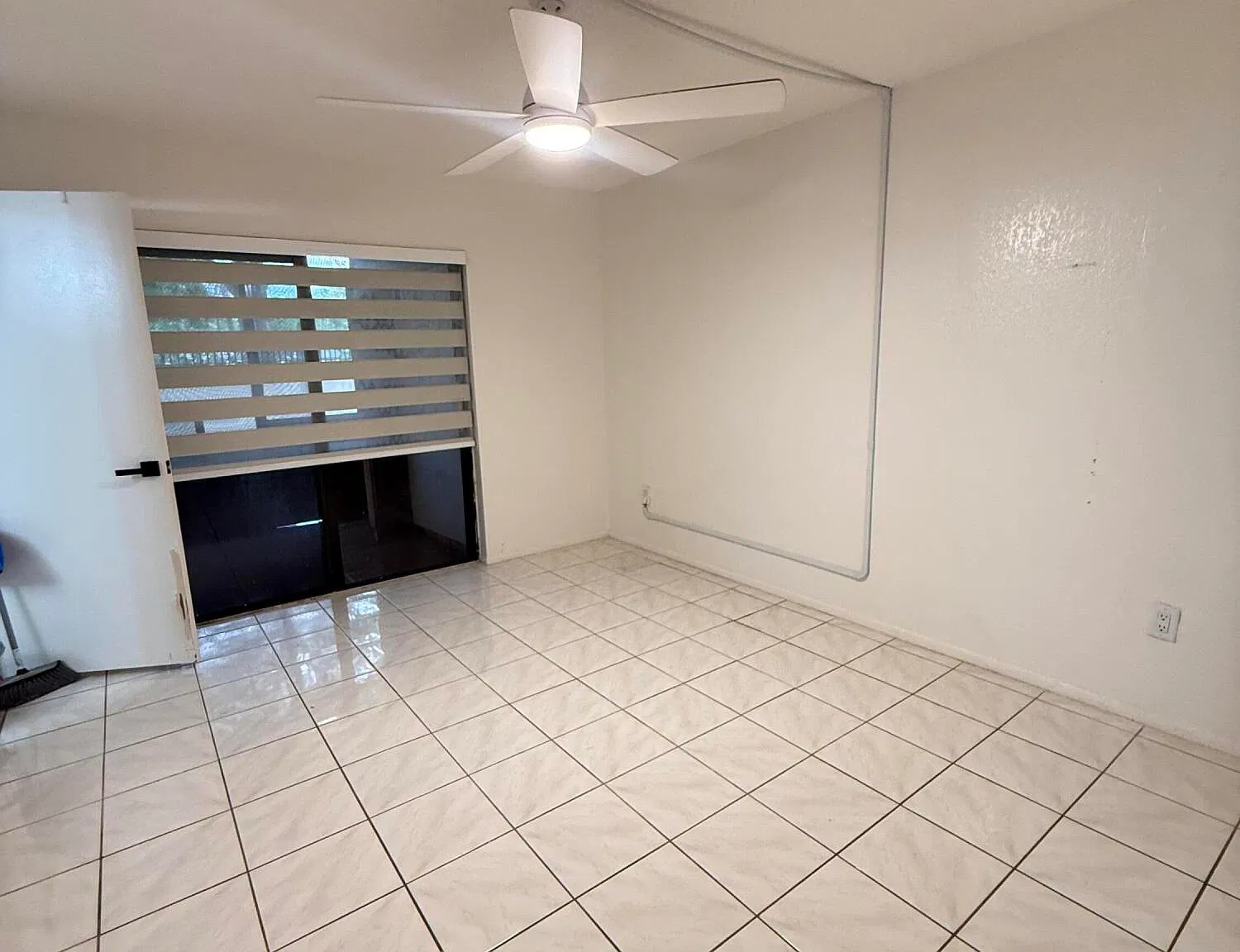 2 bed, 2.0 bath, 978 sqft, $1,900 — Photo 4