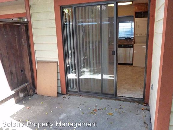 4th image of 516 Pacific Ave APT 4