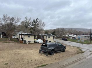 608 W State St, Rawlins, WY 82301
