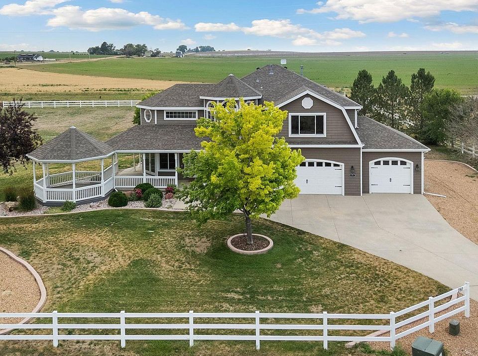 1st image of 750 Falcon Ct