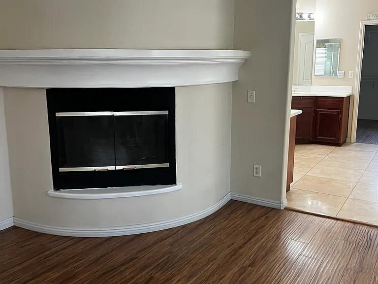 9376 Live Oak Dr — Photo 6