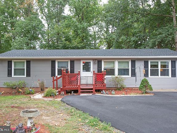 2nd image of 10912 Deer Dr