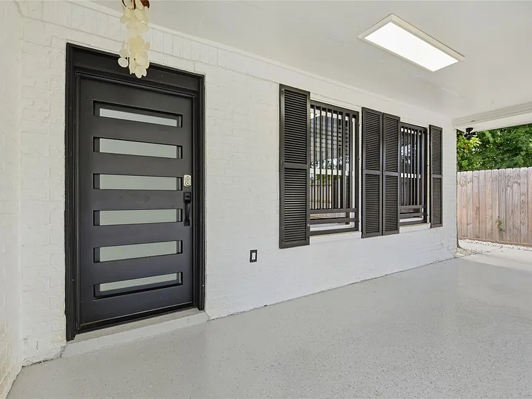 9403 Spaulding St — Photo 3