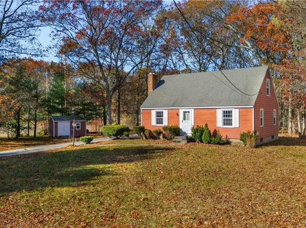 4 Tattersall Dr, Lincoln, RI 02865