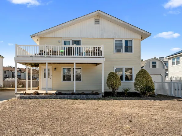 30 Lighthouse Dr, Brigantine, NJ 08203