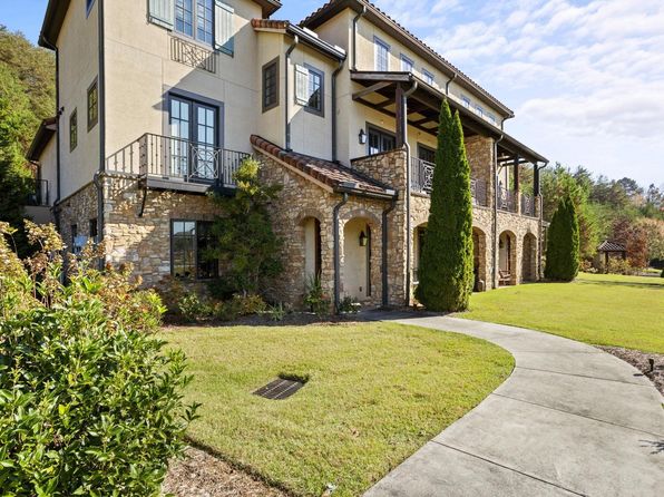 321 Imperia Ct, Travelers Rest, SC 29690