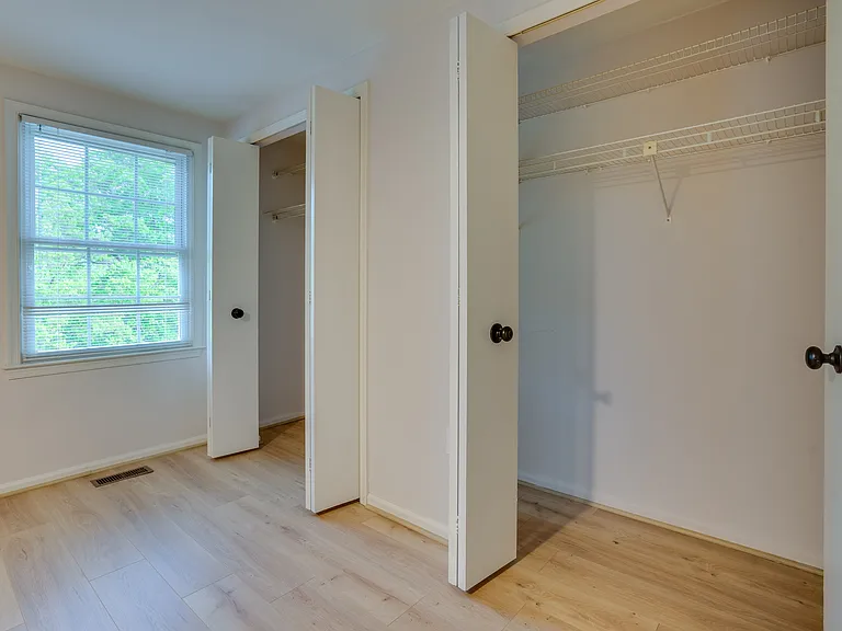 14582 Truro Parish Ct — Photo 47
