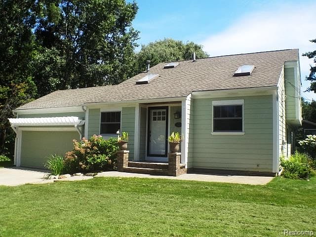 1st image of 4433 Bunker Ave