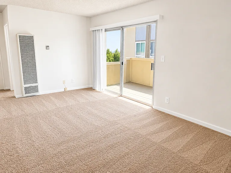 820 Coriander Dr #K — Photo 2