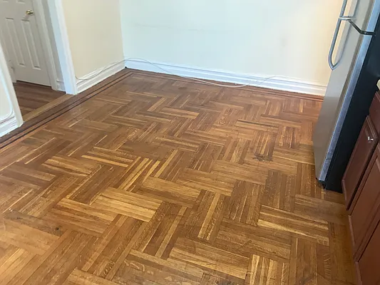 Rented by Tapiro Realty | media 2