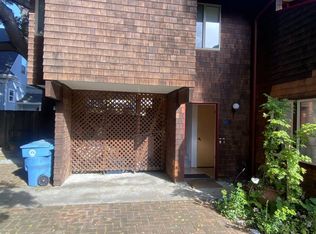 945 Cowper St, Palo Alto, CA 94301