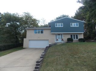 213 Vivian Dr, Homestead, PA 15120