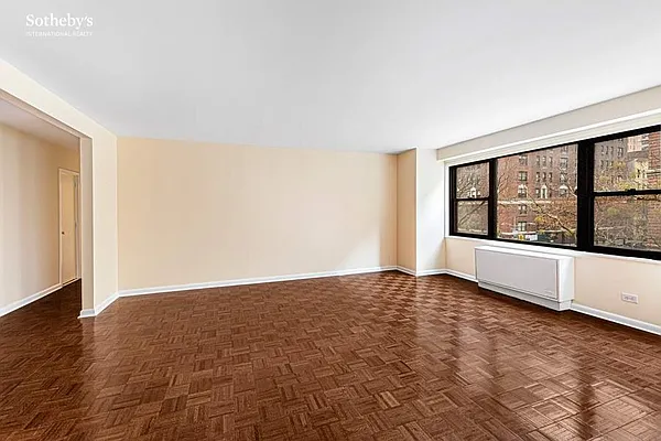 Sold by Sotheby's International Realty | media 3