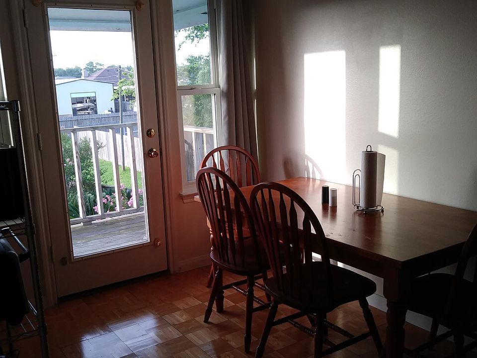 Dinette.