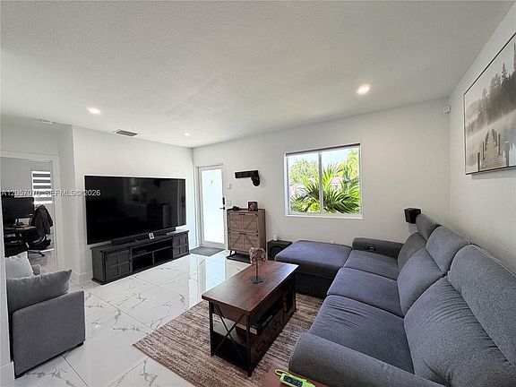 5th image of 8321 SW 46th St