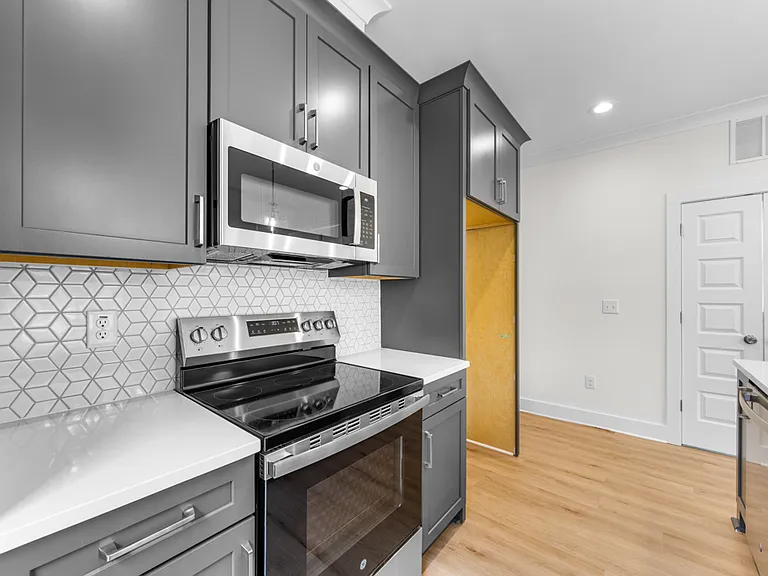 2805A Fawn Ave — Photo 9