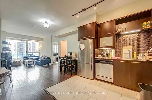 500 Sherbourne St #708 Photo 1 500 Sherbourne St #708 Photo 1