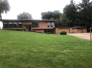 7735 Edgehill Rd, Greendale, WI 53129