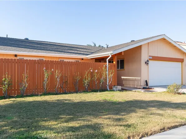 2990 N Rippling Creek Dr, Orange, CA 92865