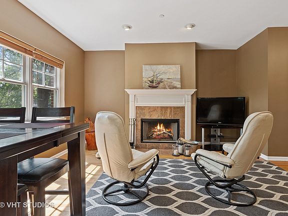 4th image of 344 Graceland Ave APT 1N