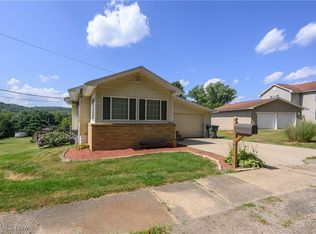 4995 Maple Grove Rd SE, Uhrichsville, OH 44683