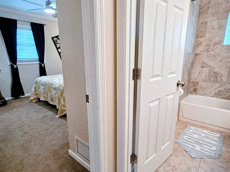 3rd bedroom & 3rd bath