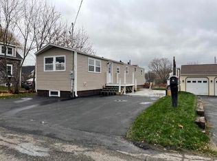 31 Spruce Street, Rockland, ME 04841