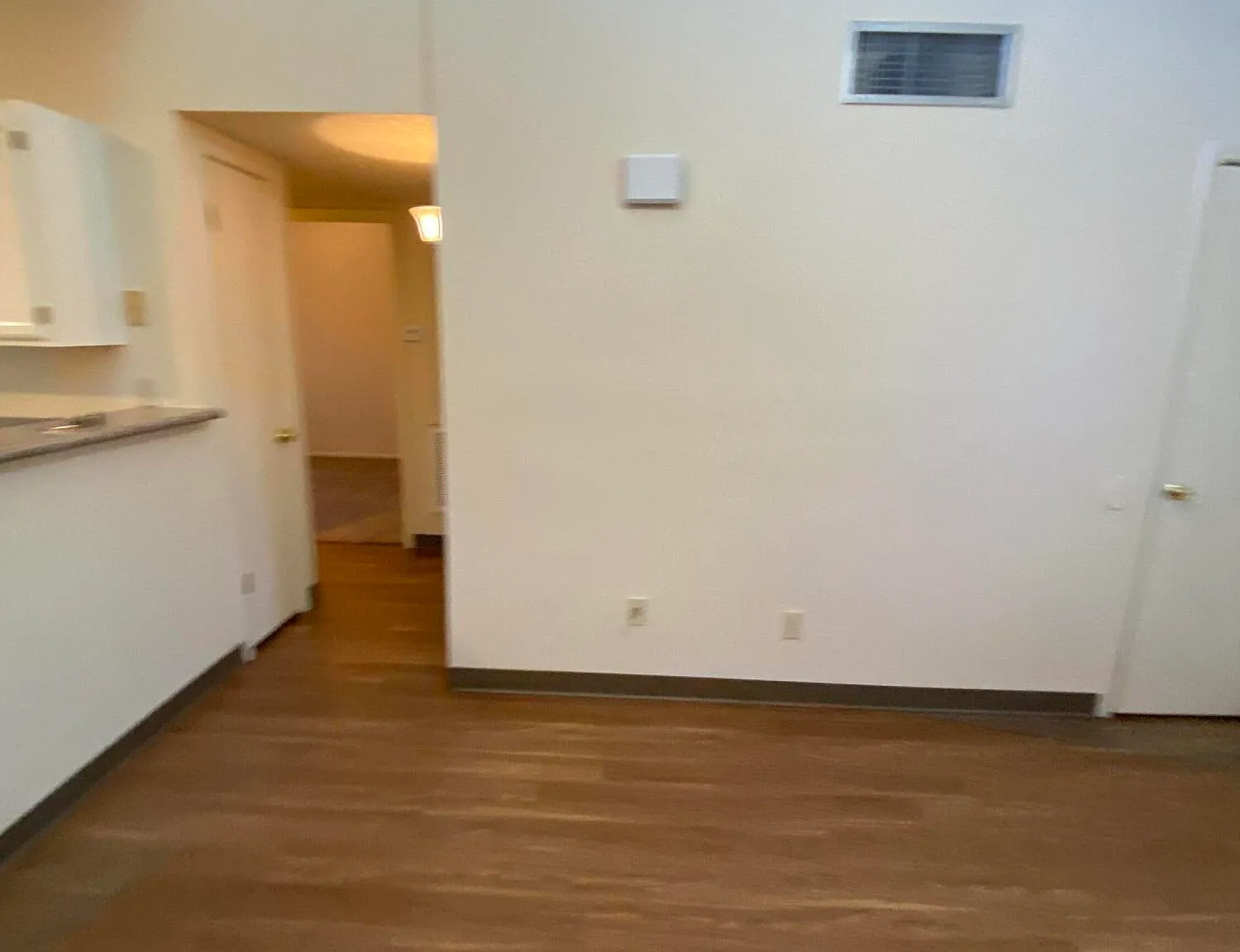 2 bed, 1.0 bath, 1350 sqft, $1,250 — Photo 2