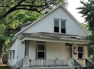 601 E Jefferson St, Clinton, MO 64735