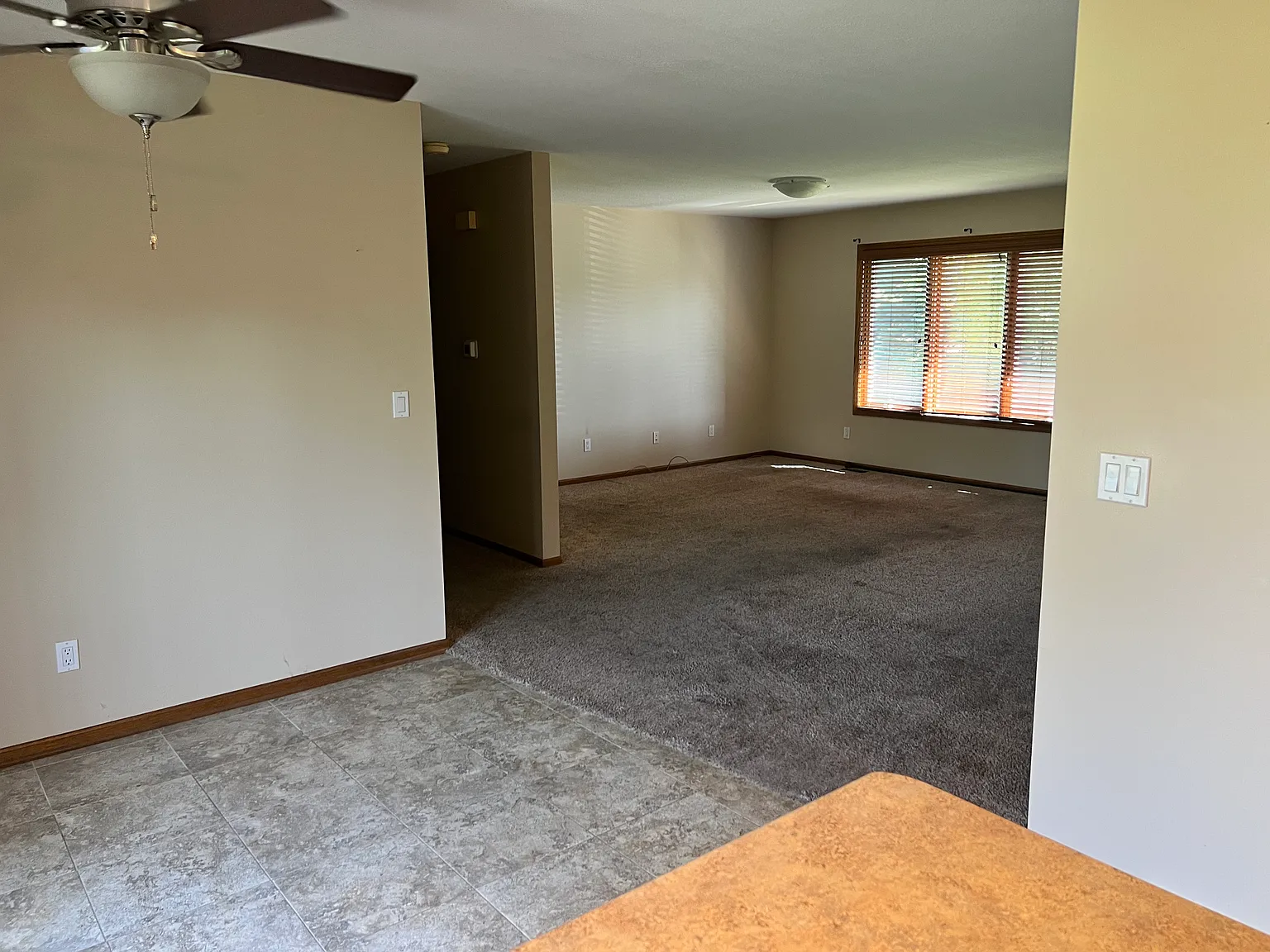 2 bed, 1070 sqft, $1,500 — Photo 2