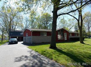 208 N 10th St, Mascoutah, IL