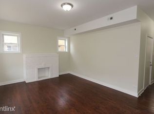 2944 W Montrose Ave APT 4, Chicago, IL 60618