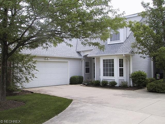 1st image of 29333 Buckthorn Pl #18