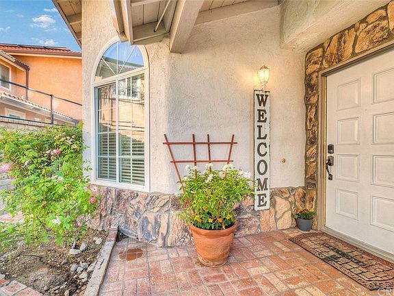 5th image of 29016 Lillyglen Dr